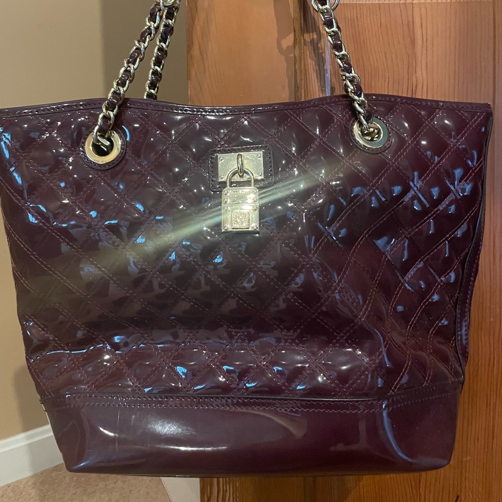 Women’s Anne Klein burgundy shoulder bag